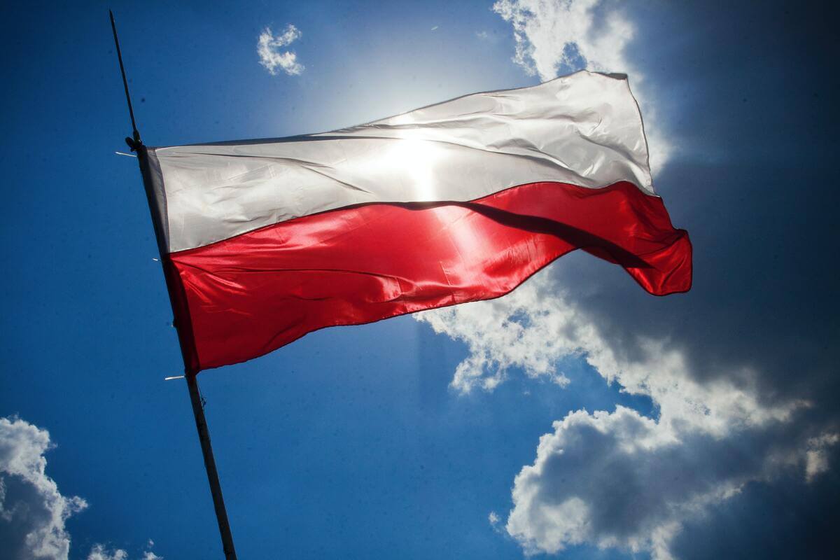 Poland: Business Email Retention Image